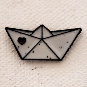 Paper Boat Pin Brooch Badges Metal Pins Brooches Oragami Sailing Folding Love